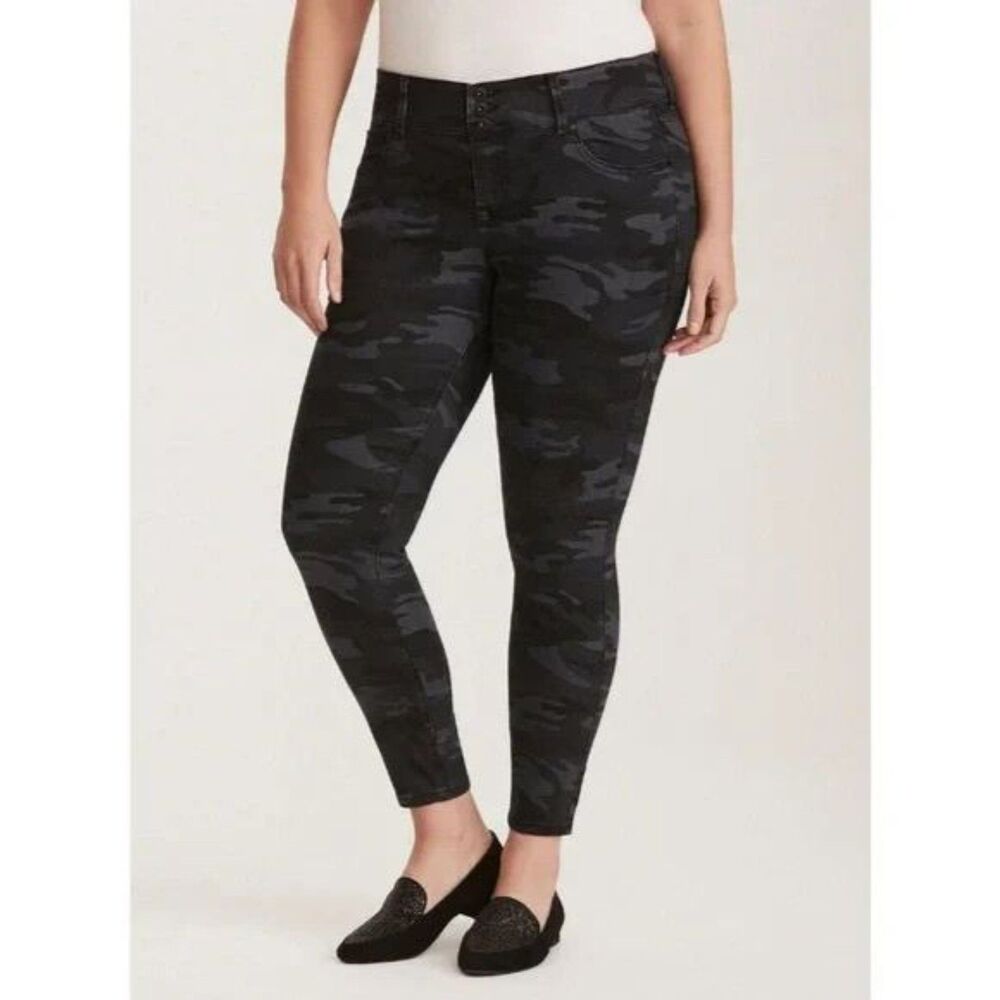 Torrid High Rise Stretch Jegging Jeans Camo Black & Gray Camouflage Size 12R